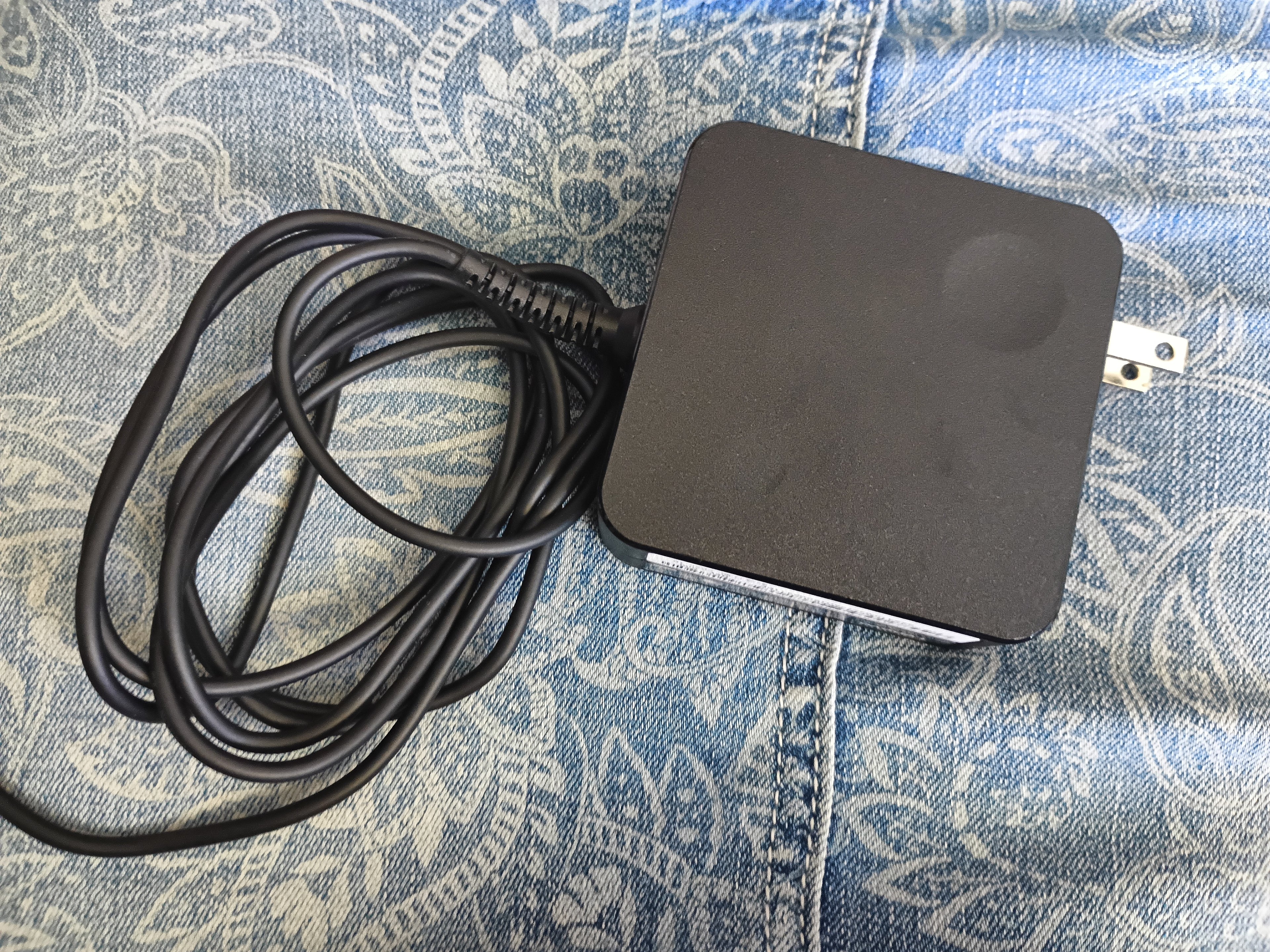 C720 Chromebook LENOVO + Adapter