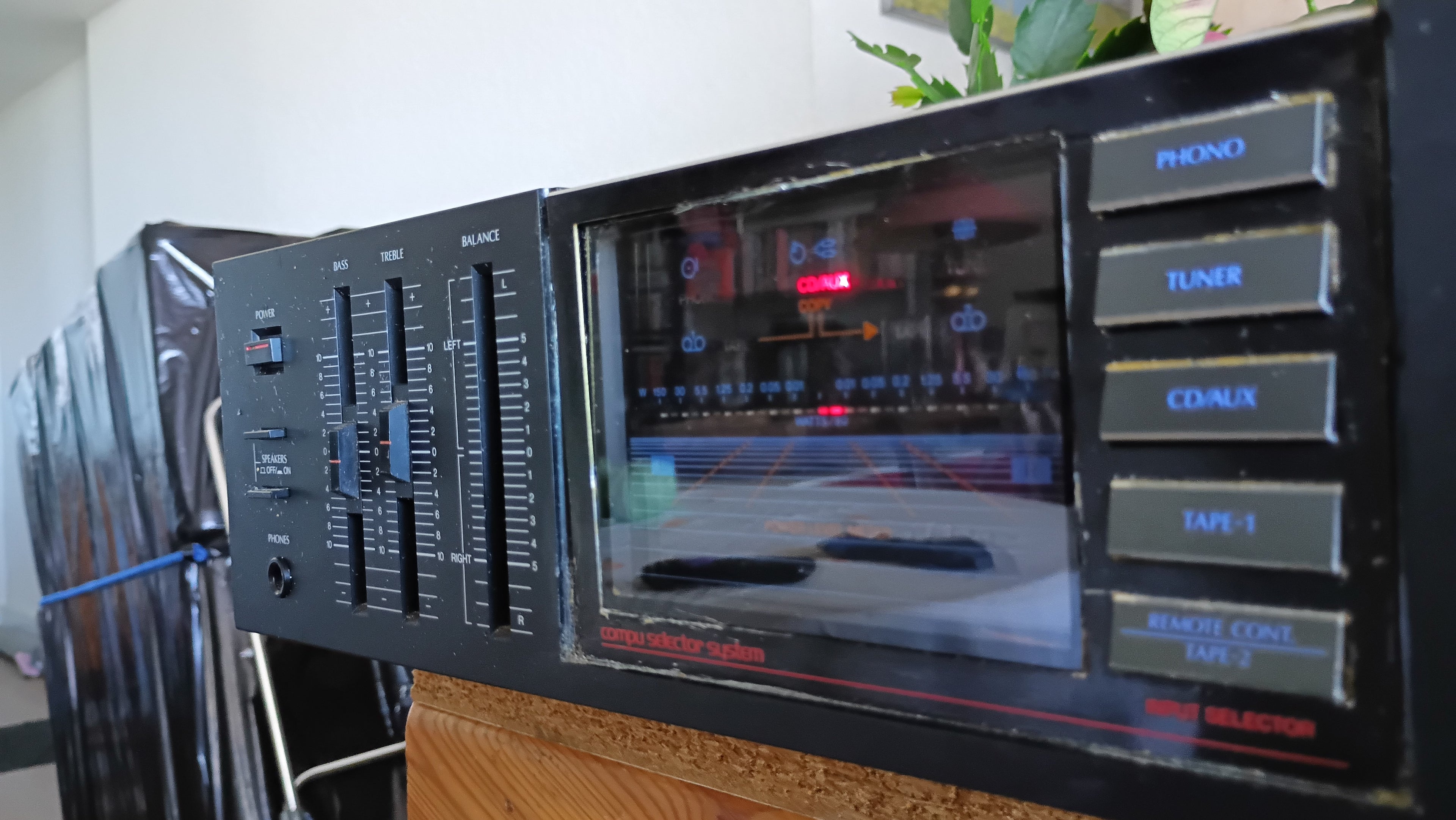 Sansui A-1200 Integrated Stereo Amplifier DC servo 2x125 watts